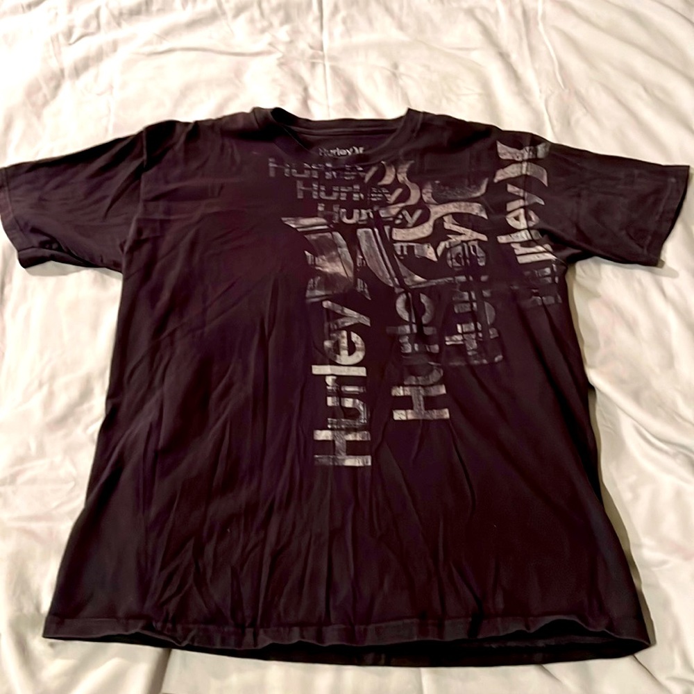 Hurley t shirt